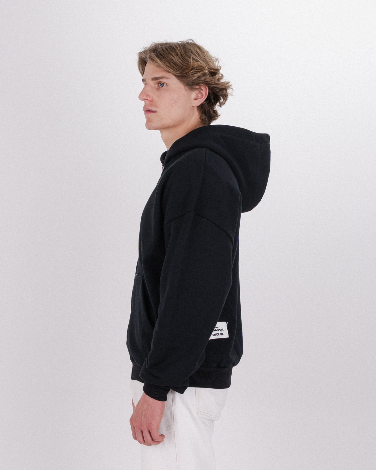 ZIP HOODIE BLACK