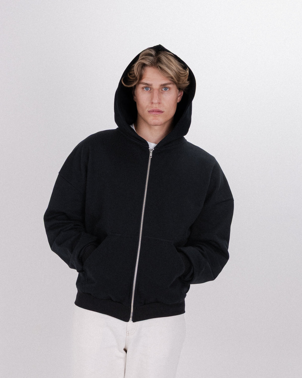 ZIP HOODIE BLACK
