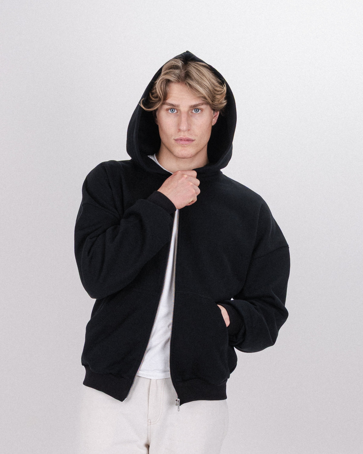 ZIP HOODIE BLACK